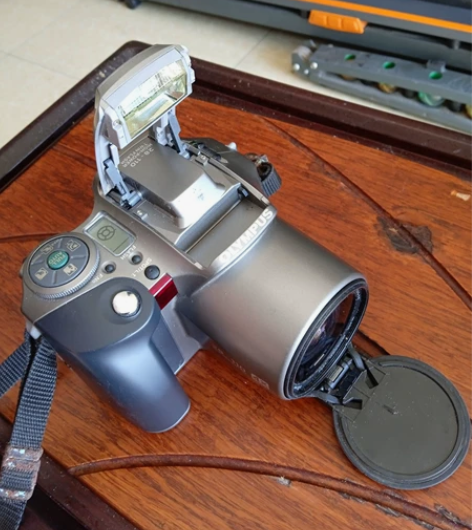 奥林巴斯   带28-110相机 感兴趣的...