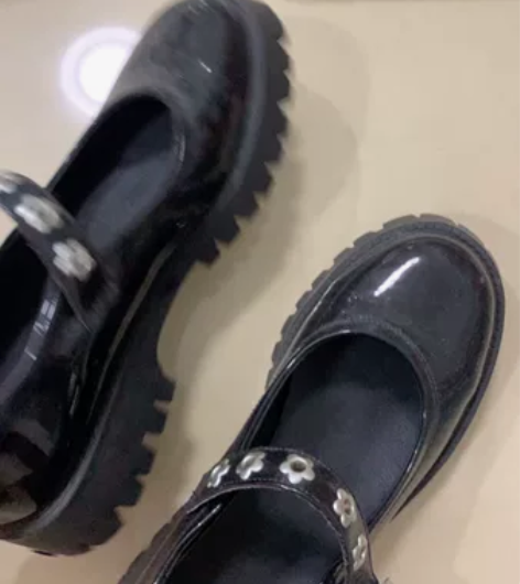 玛丽珍鞋 感兴趣的话点“我想要”和我私聊吧~