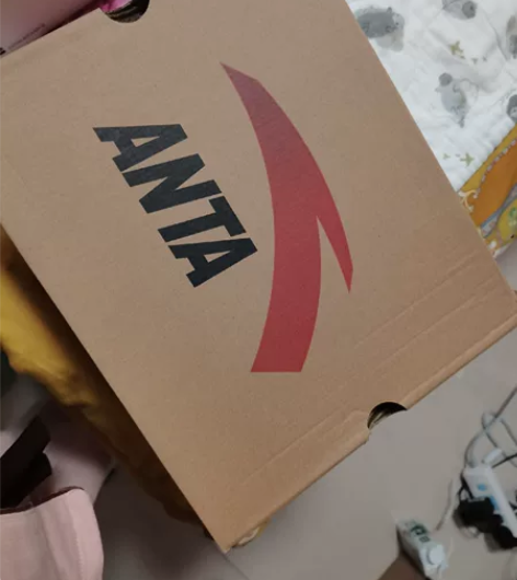 安踏女鞋  夏款  单位发的  盒子不太好...