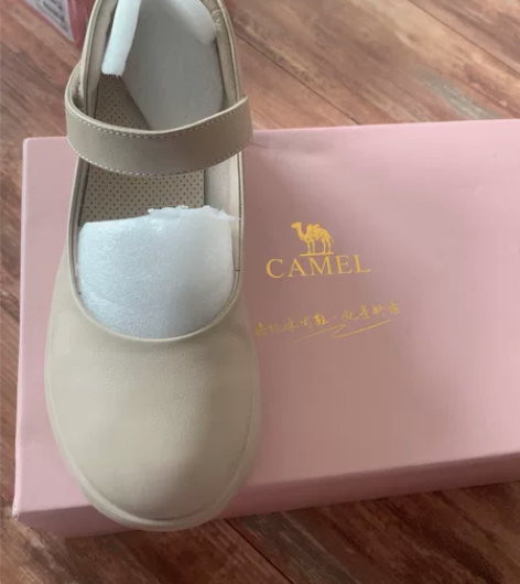 骆驼女全牛皮休闲鞋，米色，36码（23码）...