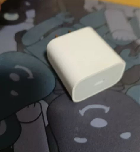 iPhone20w充电头,很新没怎么用 感...