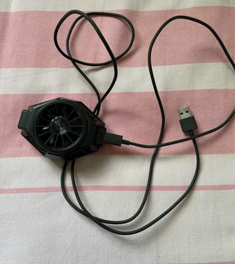 黑鲨冰封散热背夹pro版，手机散热器，效果...