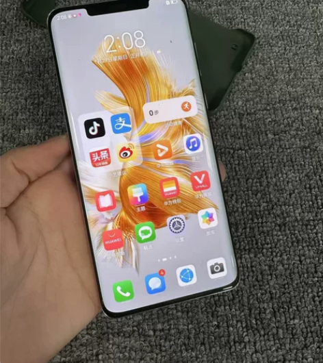 华为Mate50pro，   8+512G...