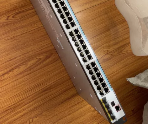 Huawei/华为华为s5700s-52p...
