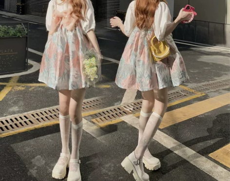 甜辣夏套装女显瘦连衣裙收腰薄款仙气礼服初恋...