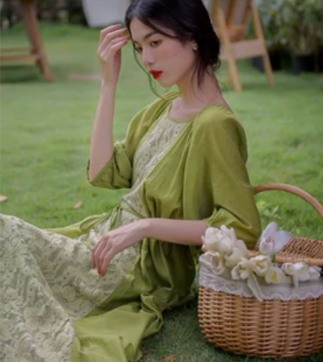 南风谷《苔丝》复古清新田园风刺绣蕾丝裙子温...