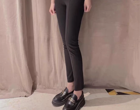 阿玛施修身显瘦高腰加绒瑜伽裤小脚裤铅笔裤加...