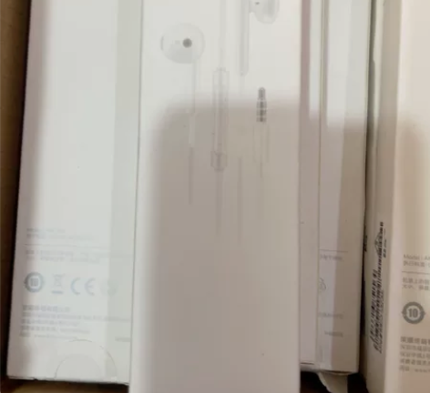 荣耀3.5mm音频接口半入耳式耳机AM11...