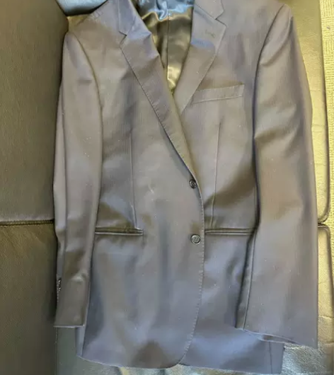 雅戈尔银行西服外套，八成新。适合185以上...
