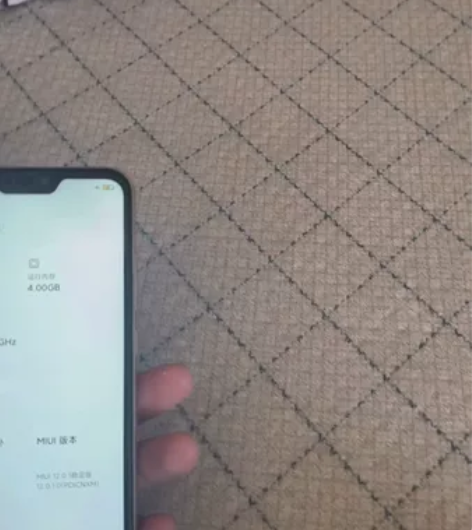 红米6 Pro 4+64的,无修原装详细...
