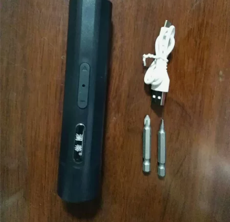 闲置全新 全新电动螺丝刀4件套，基础款 电...