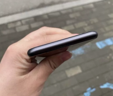 苹 果8黑色 iphone8 64g无磕碰...