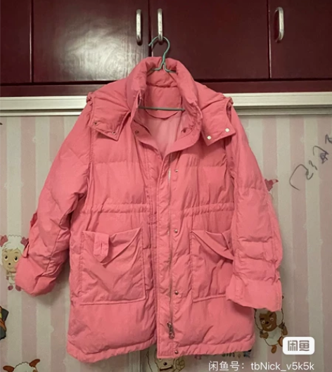 朝花夕拾羽绒服均码，很好看。 衣服太多，穿...