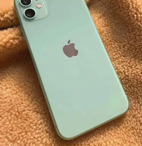 苹果11绿色128g几乎纯新，没什么磕碰，...