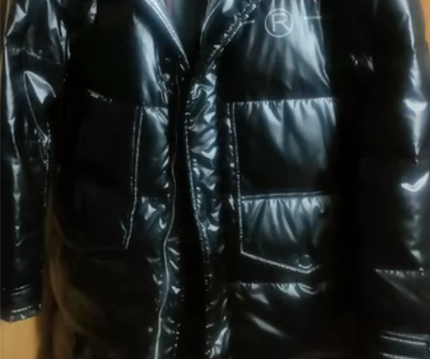 男士羽绒服 感兴趣的话点“我想要”和我私聊...