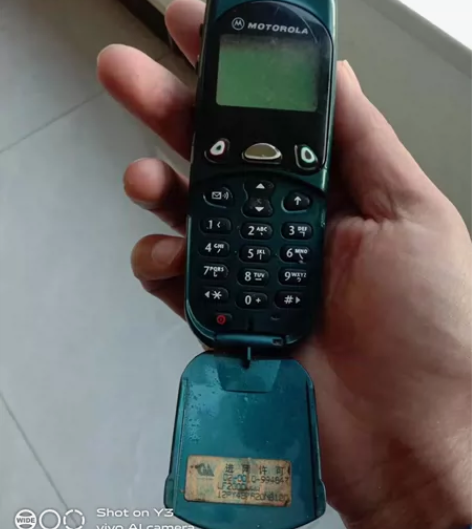 摩托罗拉2000手机，无电池，怀旧收藏经典...