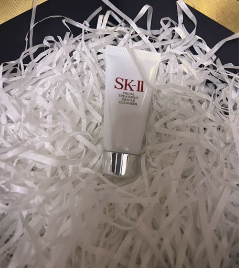 Skll洁面[托腮]20g的小样全新未使用...