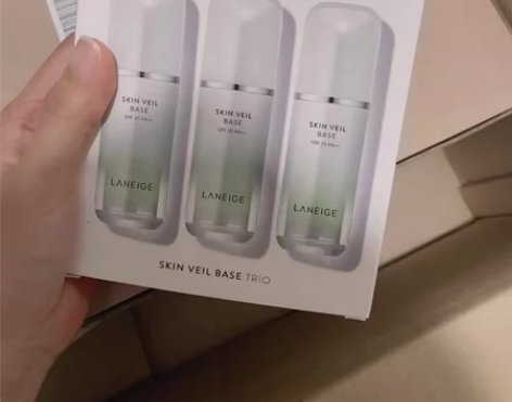 兰芝隔离 紫色：适合偏黄肤色，修正肤色不均...