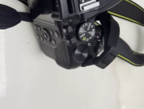 机型：尼康d3500  18-200vc长...