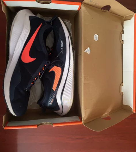 nike跑鞋 闲鱼买的 感兴趣的话点“我想...