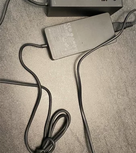 微软扩展坞 之前工作时自用的扩展坞（Mic...