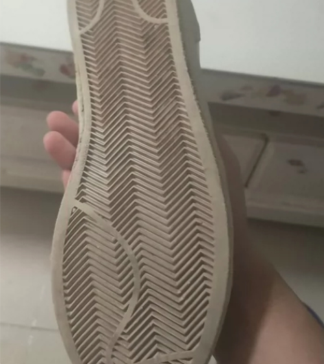 新百伦，六成新 感兴趣的话点“我想要”和我...