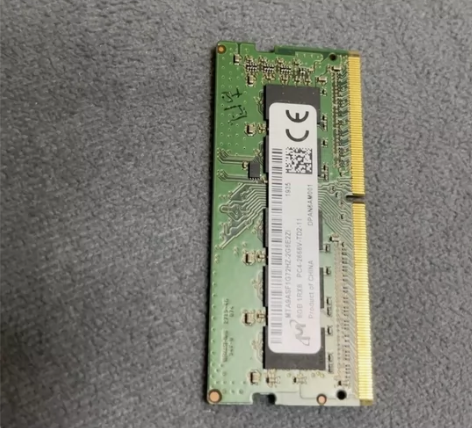 镁光电脑内存条DDR4,8G。 感兴趣的话...