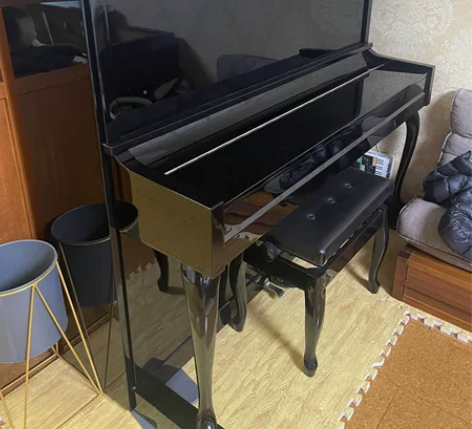 闲置钢琴，19年11月购入，8000出。 ...