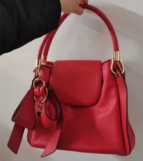 袋鼠，红色手提包，基本上全新，质感超好，结...