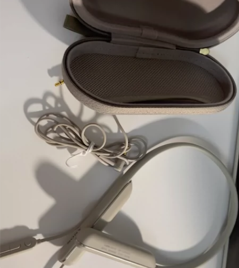 Sony/索尼颈挂式wi-1000xm2，...