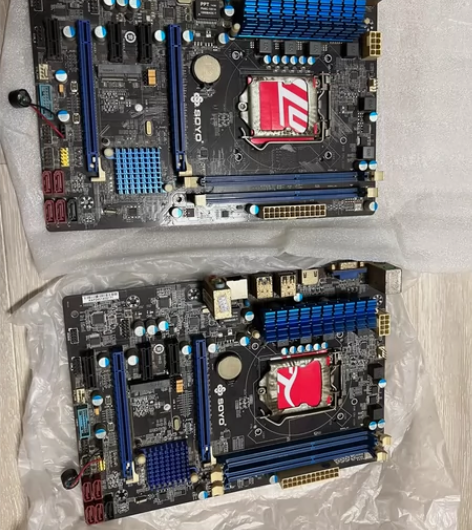 梅捷铭瑄B85主板,外观成色一般。 带原装...