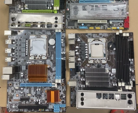 英特尔x58主板，1366针DDR3代接口...