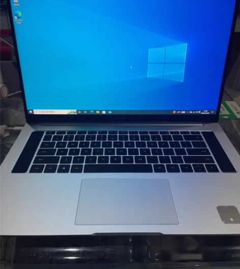 低价处理95新华为荣耀笔记本 r5 3代 ...