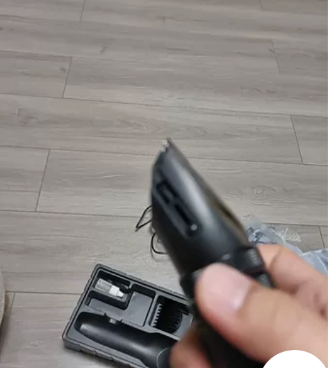 飞科理发器，电推子。配件说明书齐全，所见即...