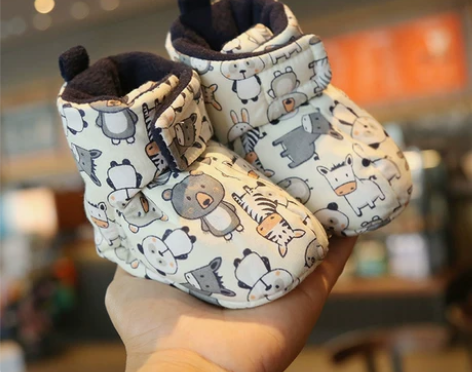 婴儿鞋新生儿保暖棉鞋春秋冬季软底鞋加厚男女...