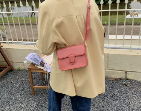 挎包新款ins夏季百搭复古单肩包女2022...