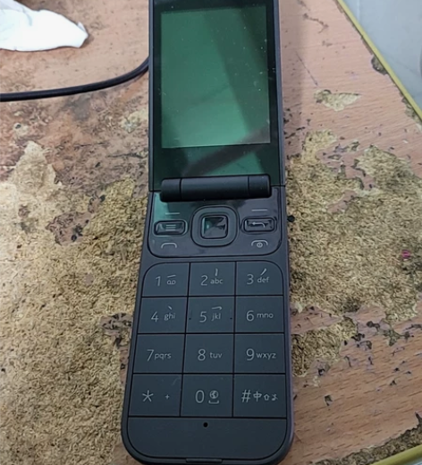 nokia 2720翻盖手机，jd入购，一...