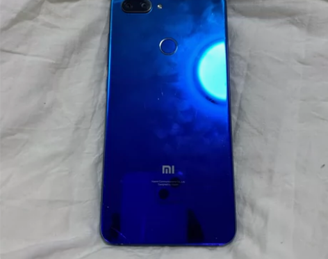 小米8青春版手机6+64G 可做备用机,游...