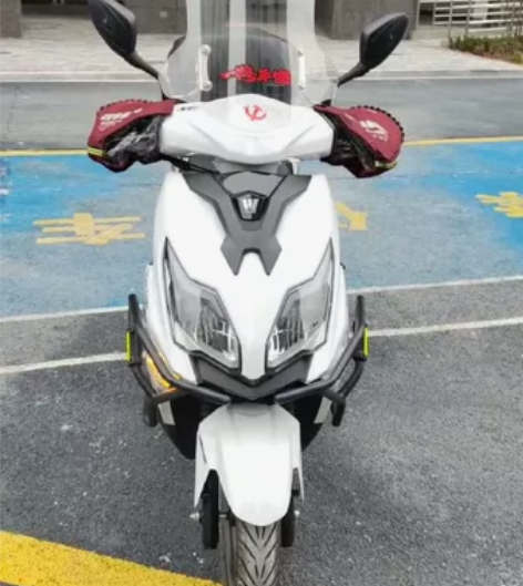 豪爵AFR125高配版踏板摩托车转让 本车...