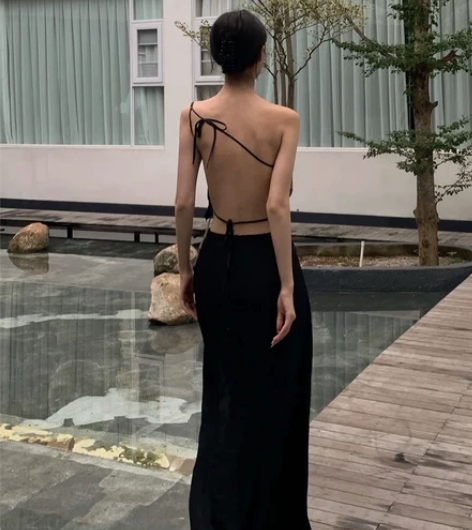 OudeWaag春夏极简风多穿黑色露背吊带...