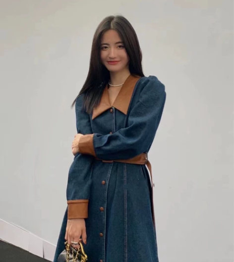 许大晴 复古港风仿牛仔连衣裙女秋季撞色高腰...