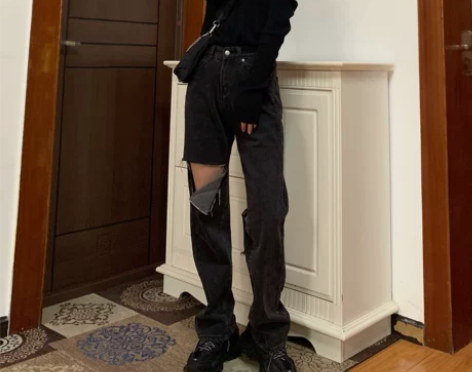 BLACKY2022春季新款破洞黑色直筒高...