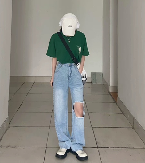 MNVZ新款白色垂感破洞牛仔裤全新s码 感...