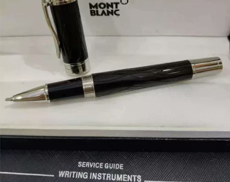 万宝龙马克吐温黑色宝珠笔 感兴趣的话点“我...