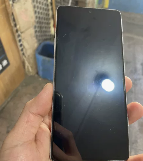 红米K40游戏增强版，8+256，配件齐全...