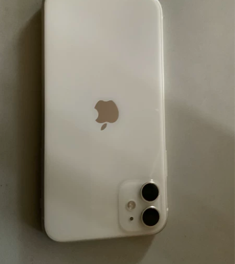 大学生自用手机iPhone 11  白色1...