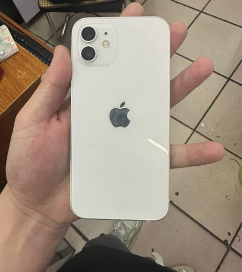 iPhone 12 128G 国行 边框有...