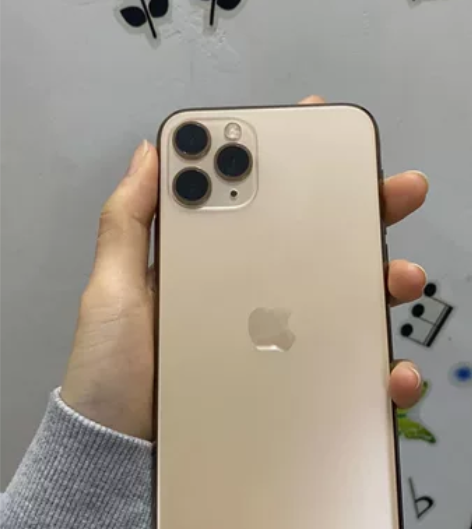 自用苹果11pro日版有锁(需要配合卡贴使...