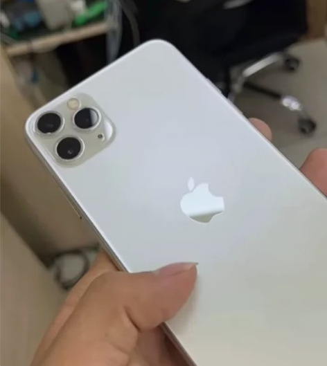 收收收 苹果11 128原装无拆修 双卡国...