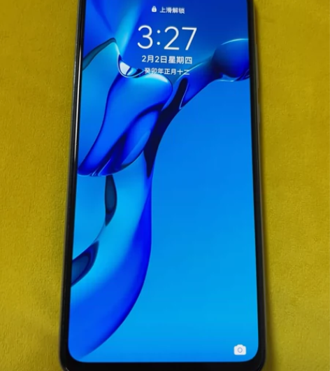 荣耀20lite ，冰岛幻境，运行内存8g...